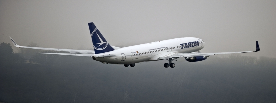 Tarom angajează ingineri de aviație